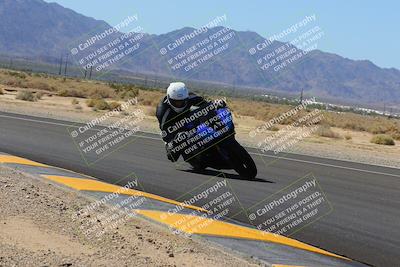 media/Oct-08-2022-SoCal Trackdays (Sat) [[1fc3beec89]]/Turn 16 Inside (1130am)/